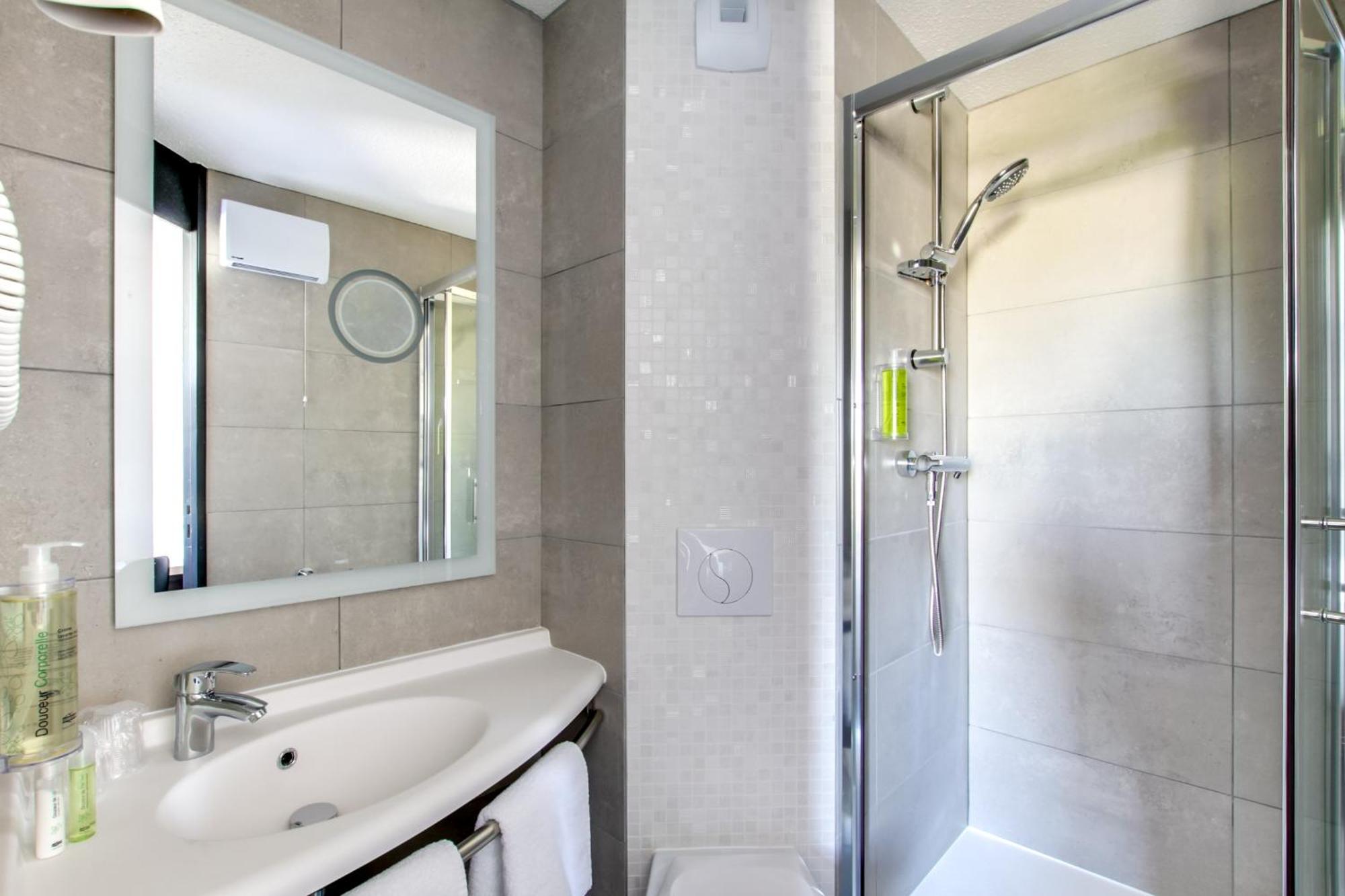 Brit Hotel Reims La Neuvillette Zewnętrze zdjęcie