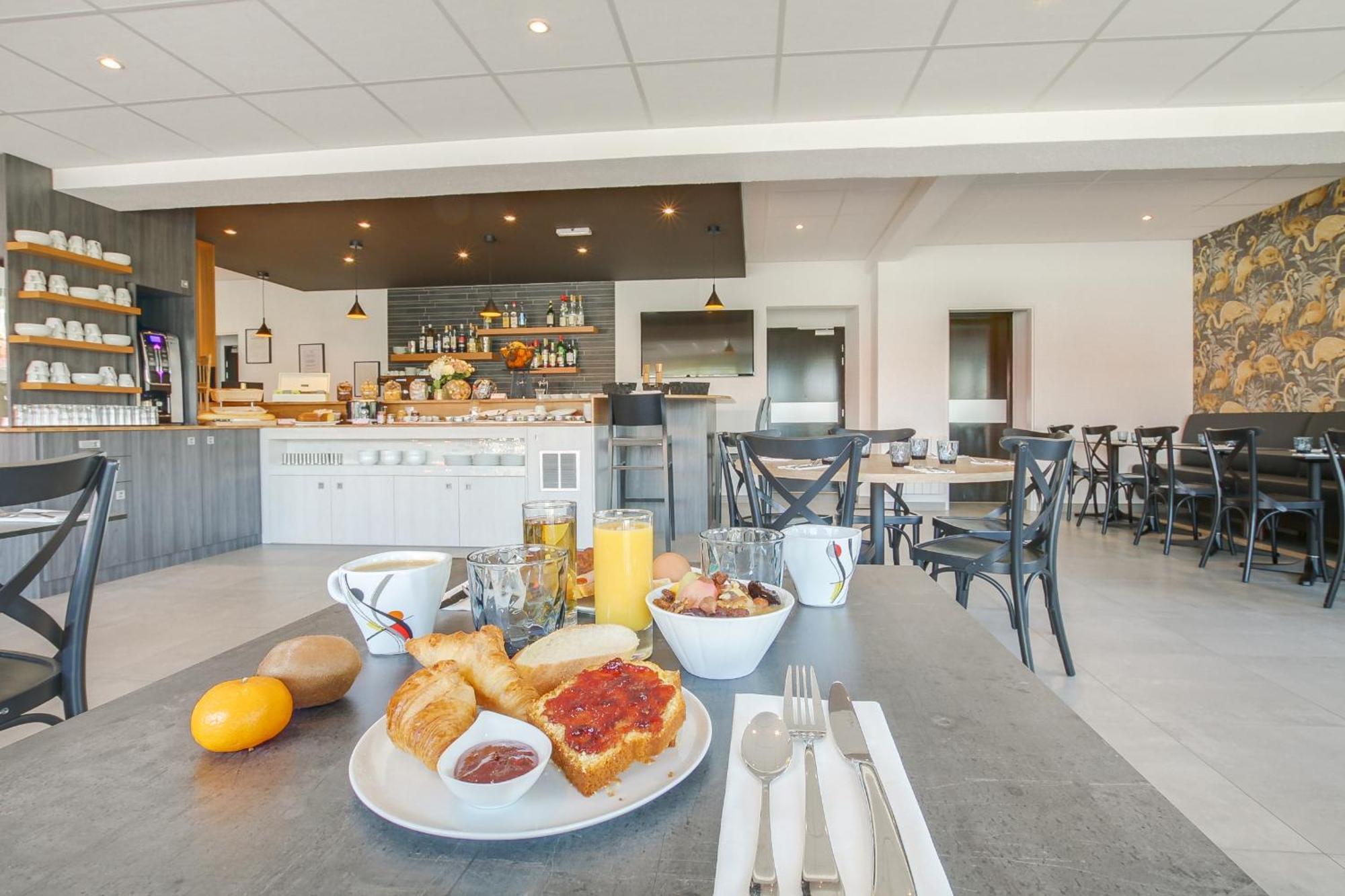 Brit Hotel Reims La Neuvillette Zewnętrze zdjęcie