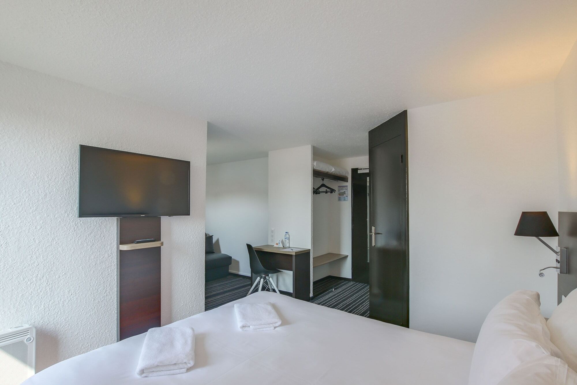 Brit Hotel Reims La Neuvillette Zewnętrze zdjęcie